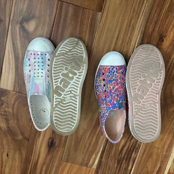 NATIVE Shoes Size 8 - Near new condition - have been worn 1-2 times. - Picture 2 of 2